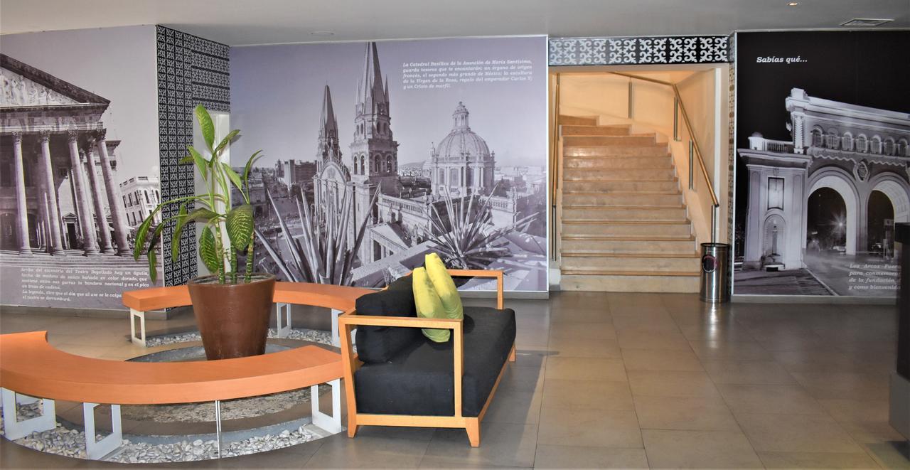 Hotel Plaza Genova Centro Guadalajara Kültér fotó