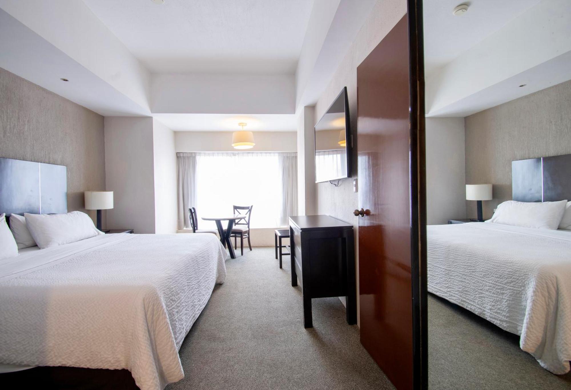 Hotel Plaza Genova Centro Guadalajara Kültér fotó
