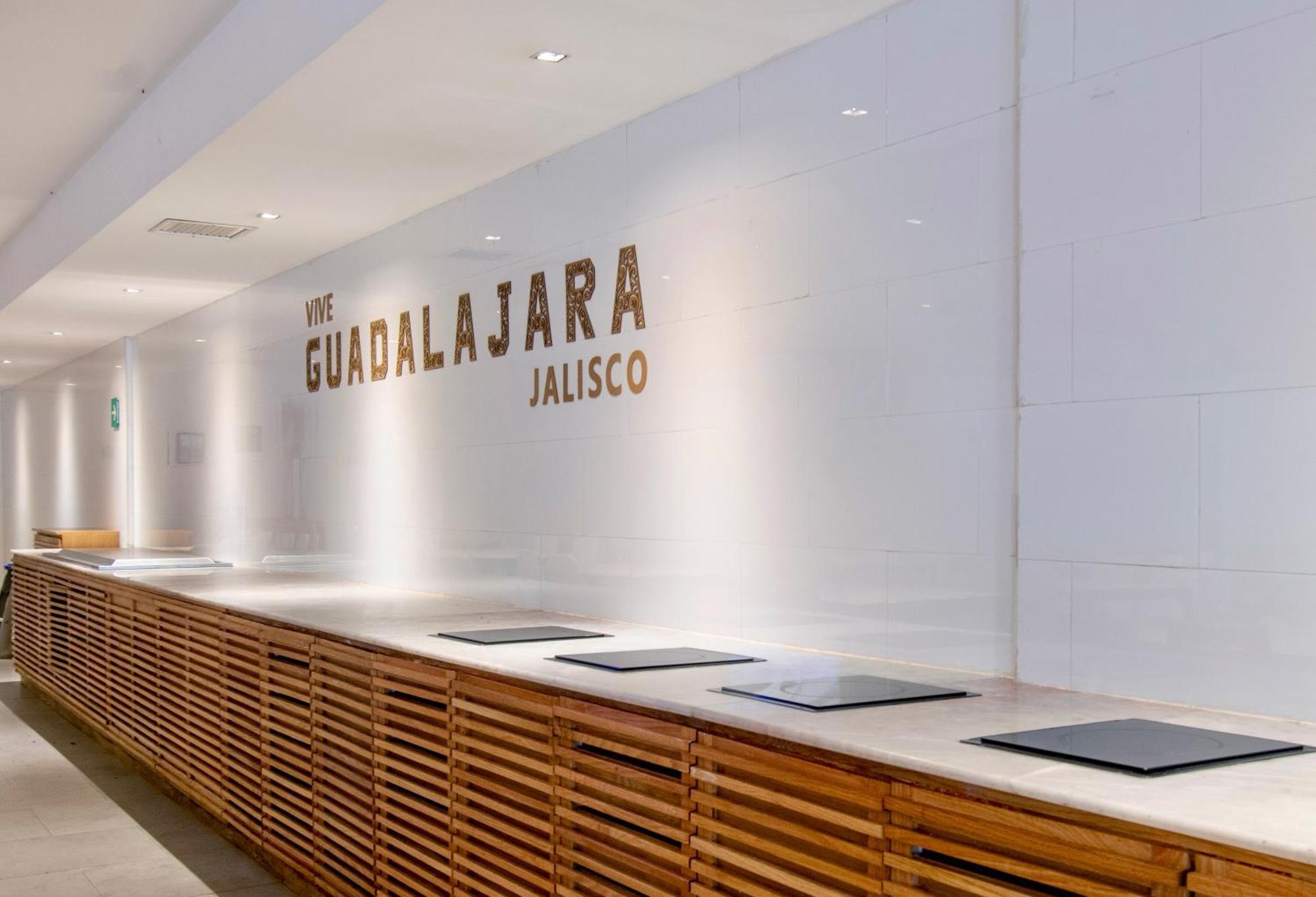 Hotel Plaza Genova Centro Guadalajara Kültér fotó