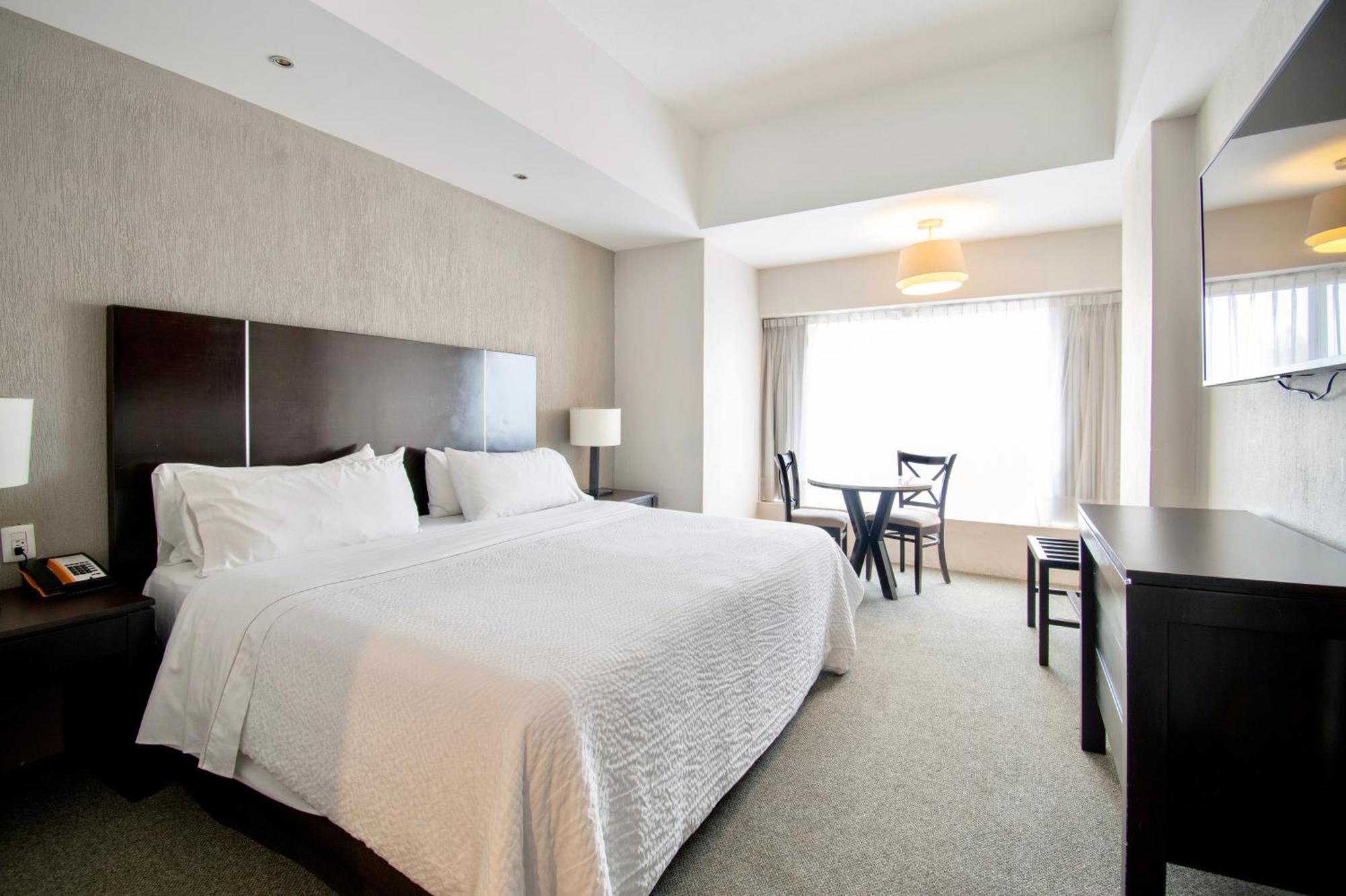 Hotel Plaza Genova Centro Guadalajara Kültér fotó